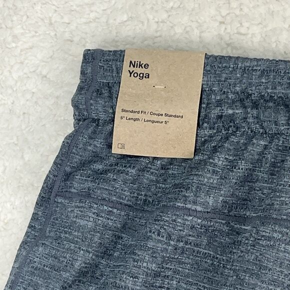 NWT Small Sm Nike YOGA Shorts Dri-FIT 5" Inseam Unlined Gym Grey FB7786-065 Mens - Picture 5 of 7